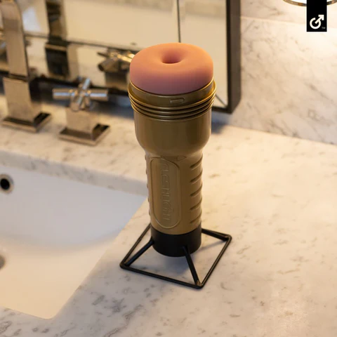 Verificări regulate ale carcasei Fleshlight pentru longevitate