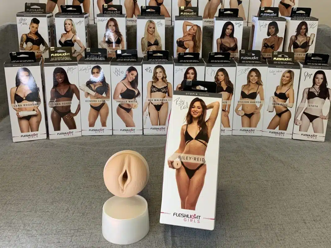 Top 5 Modele Fleshlight Riley Reid Utopia textură detaliată