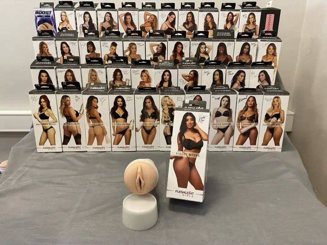 Top 5 Modele Fleshlight Violet Myers Wayfu design asimetric